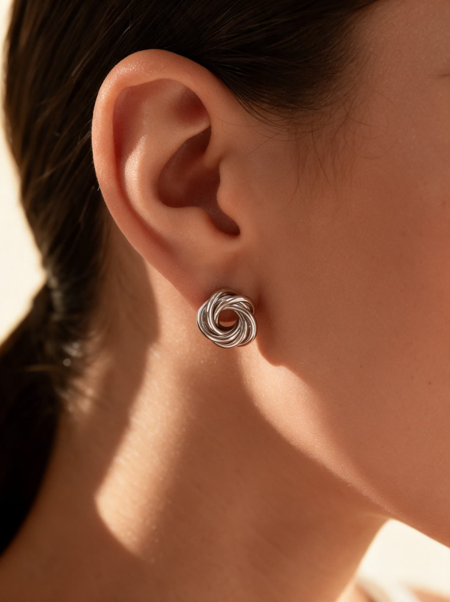 Brinco Entrelaçado Espiral Ródio