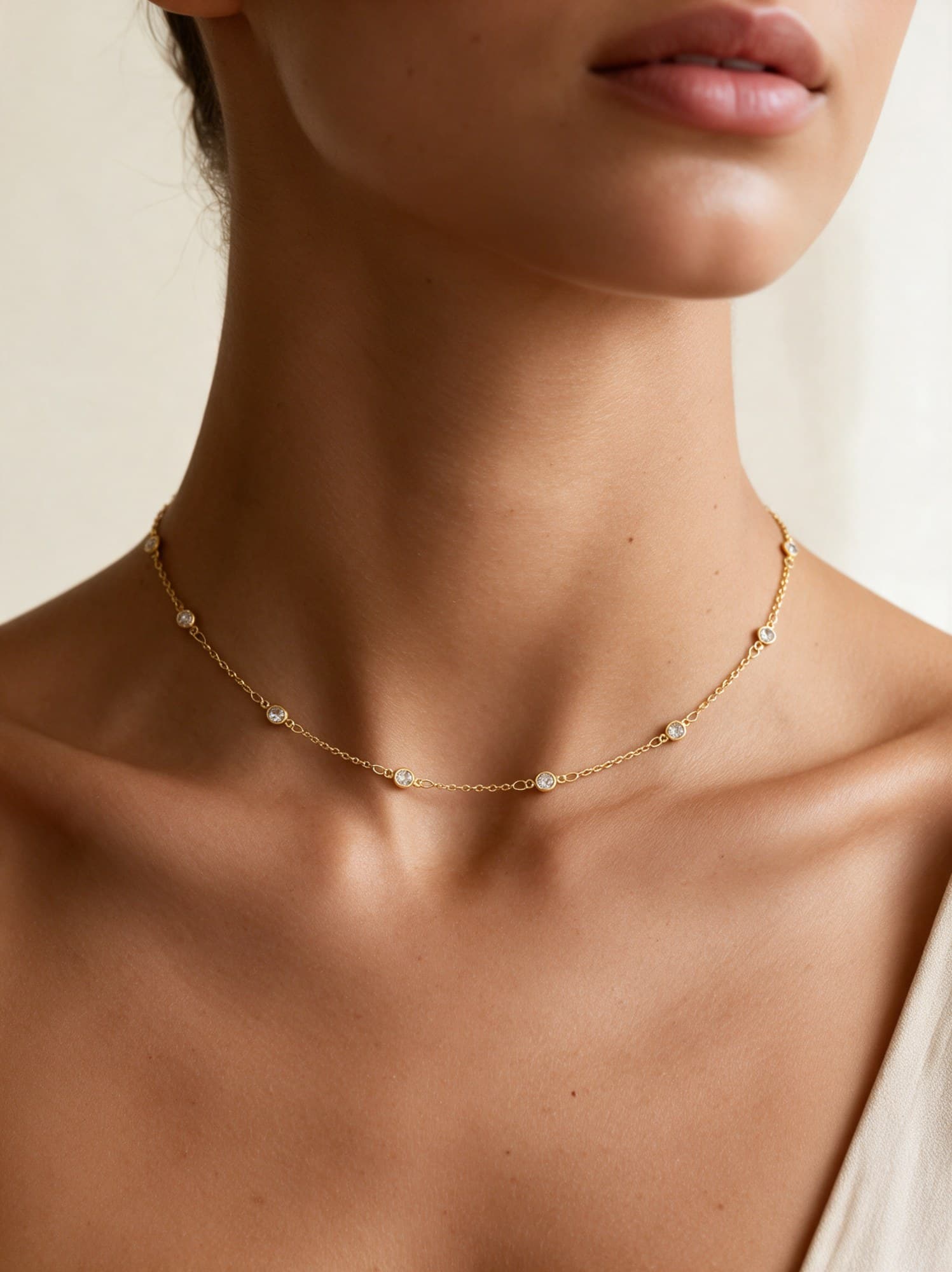 Choker Cristais Ouro