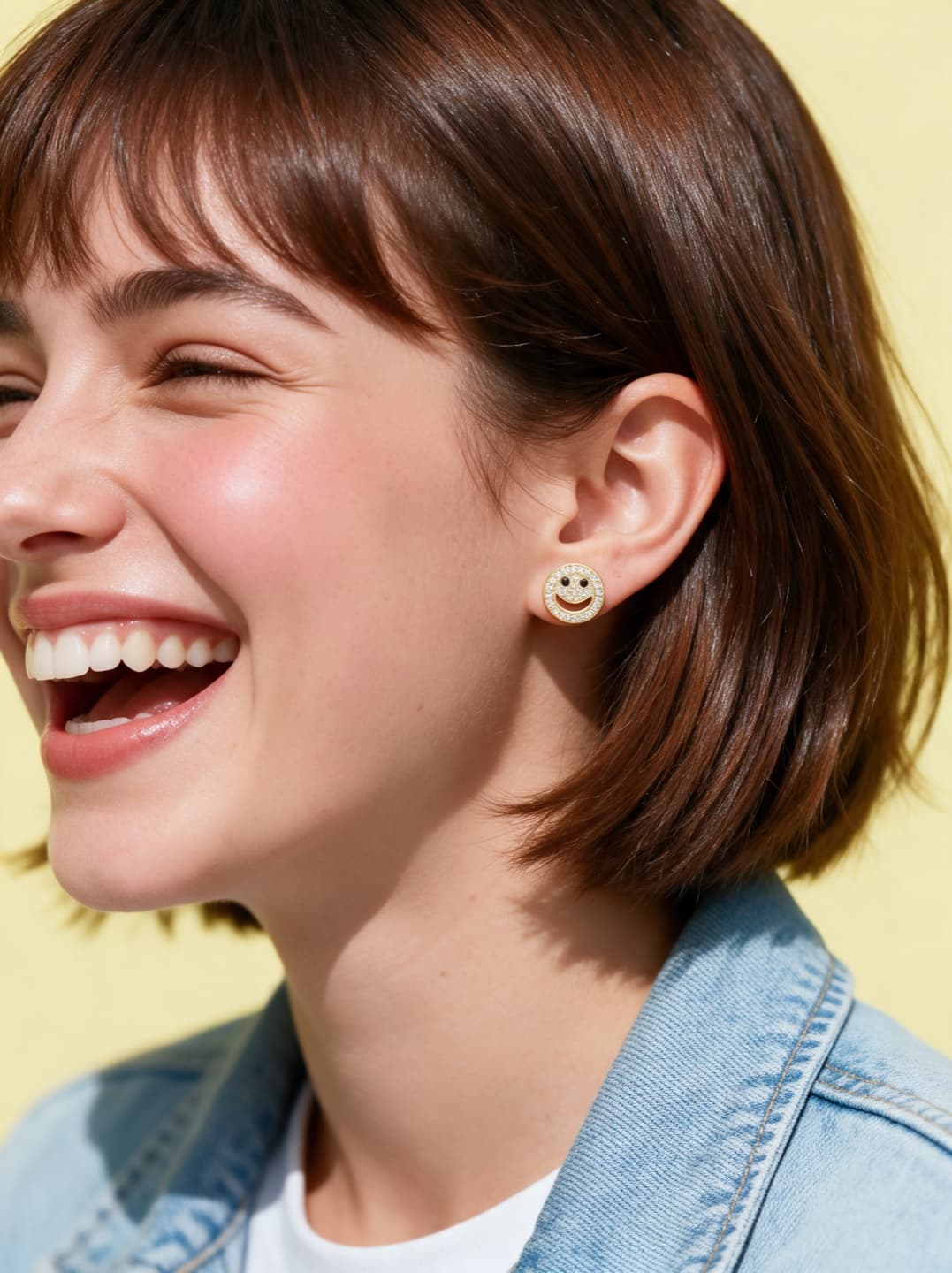 Brinco Smile Micro Zircônia Ouro